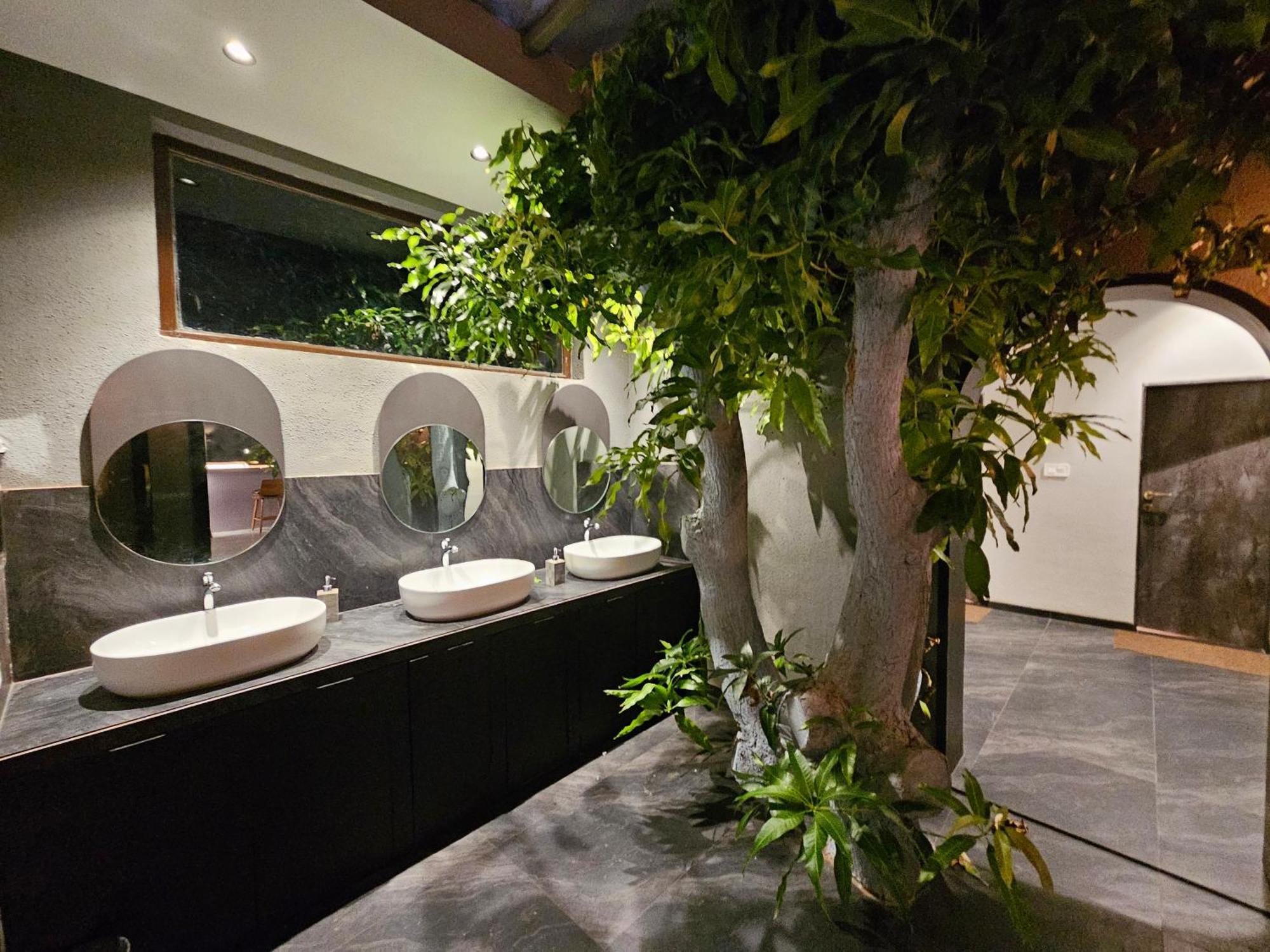River Estates Luxury Resort & Spa Karjat Luaran gambar