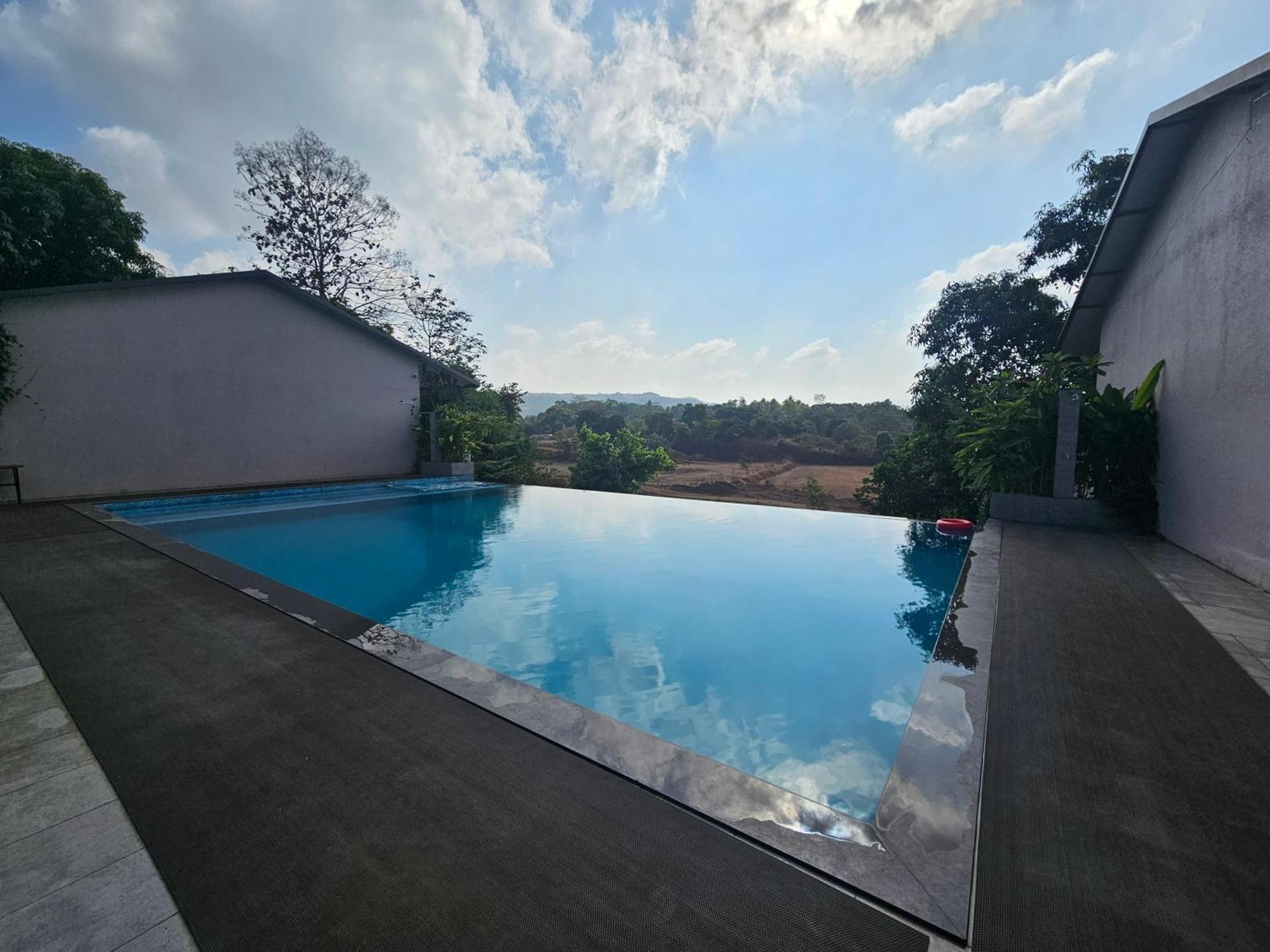 River Estates Luxury Resort & Spa Karjat Luaran gambar