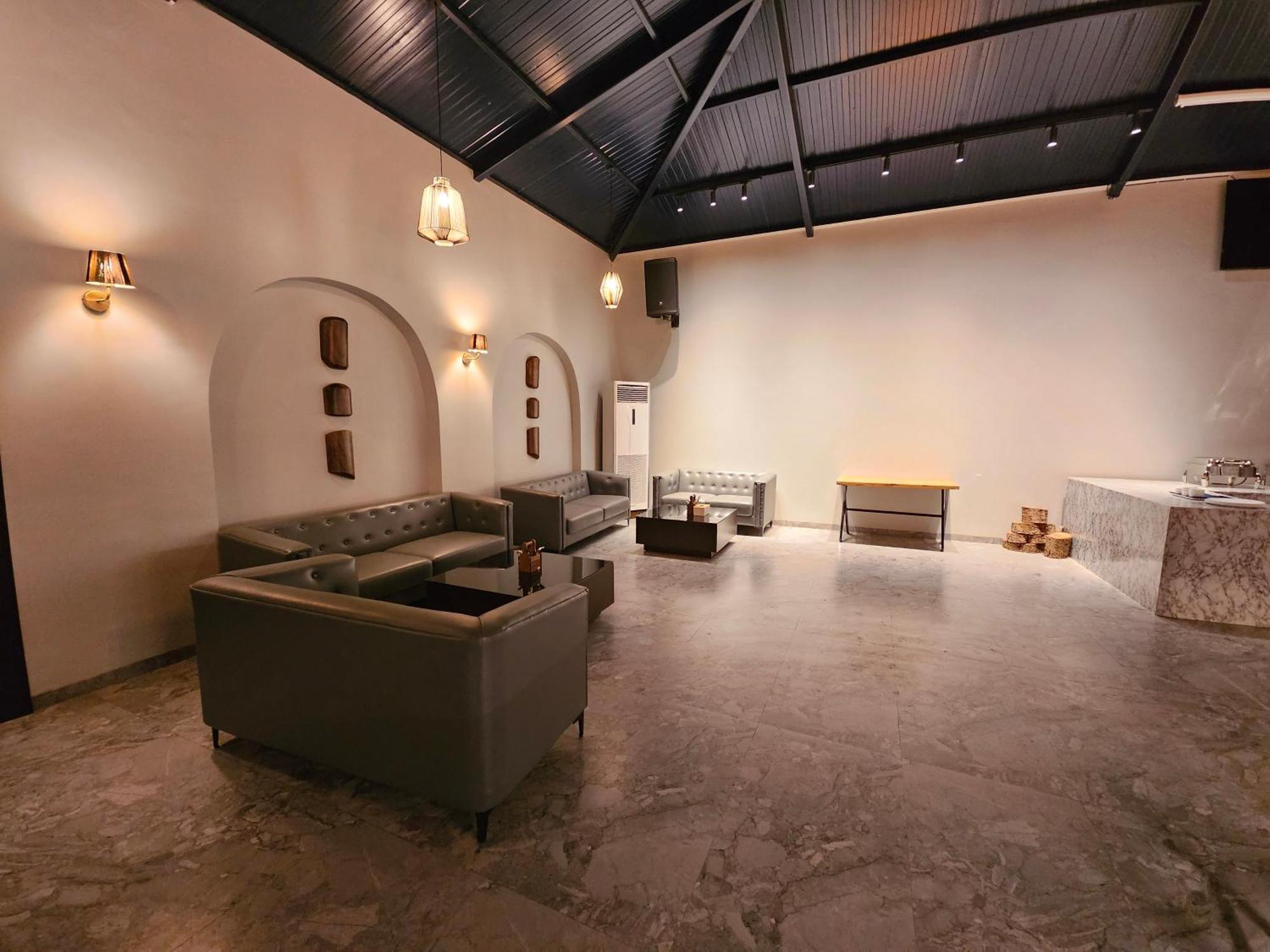 River Estates Luxury Resort & Spa Karjat Luaran gambar